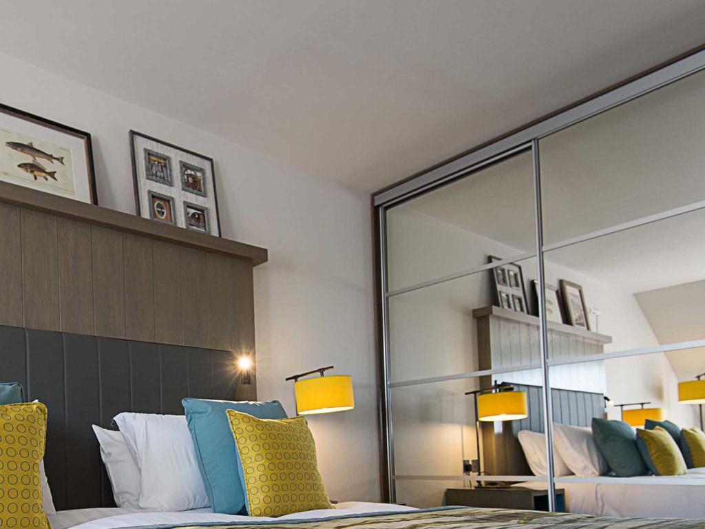 The Waterside Hotel Сімілл Екстер'єр фото