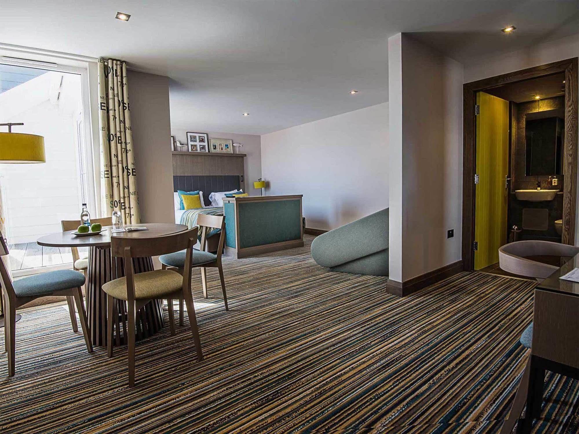 The Waterside Hotel Сімілл Екстер'єр фото